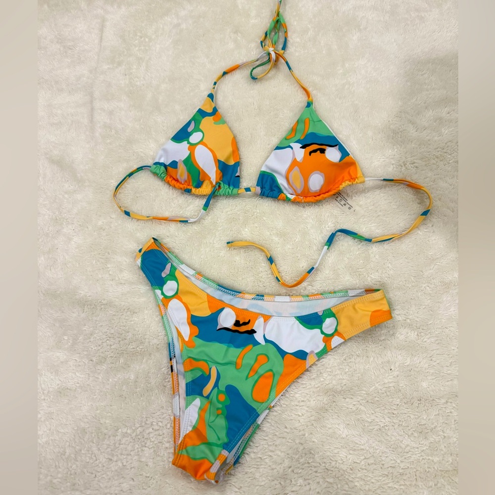 Multicolor triangle top bikini